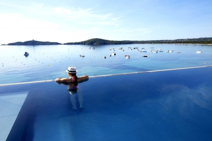 Comment se faire héberger gratuitement à Calvi en Corse ?