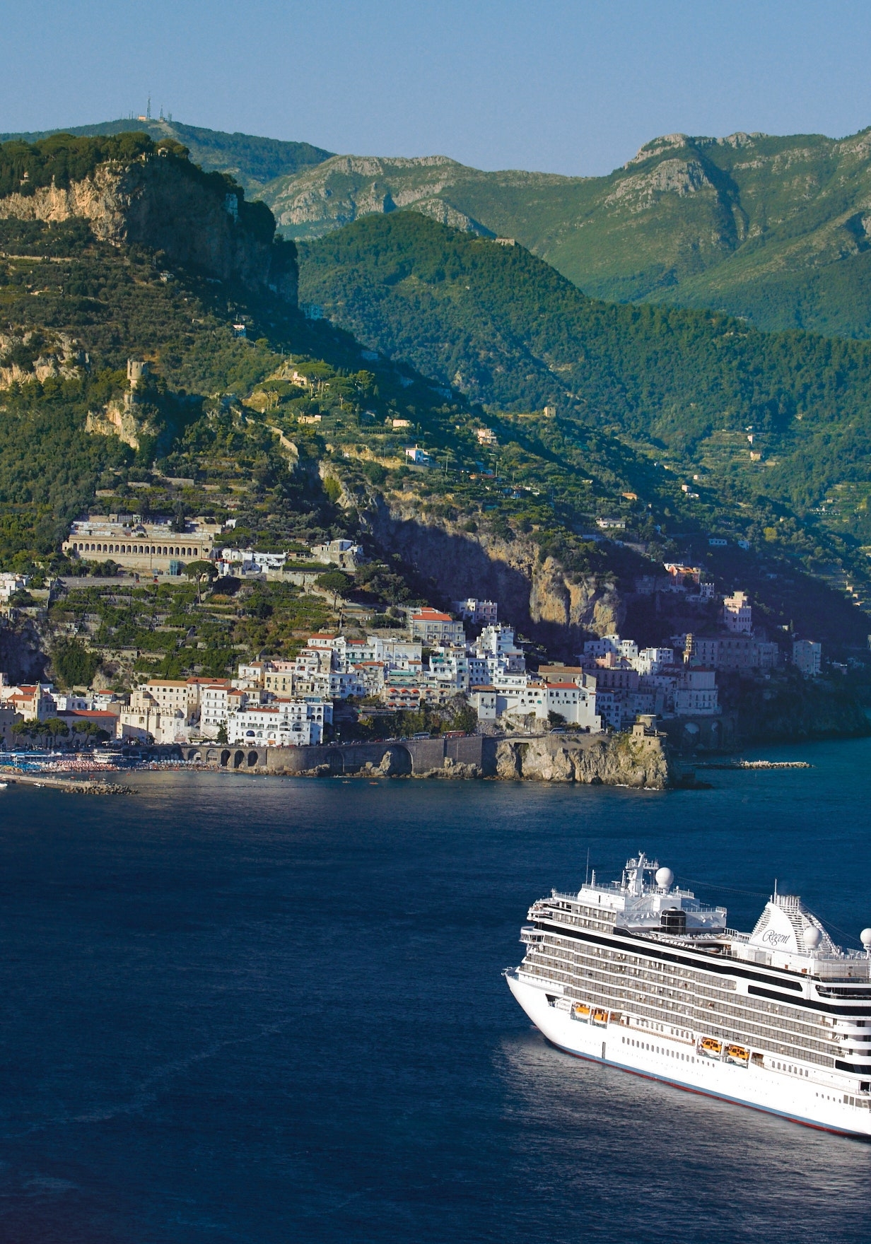 Quelle sera la durée du tour du monde 20-23 proposé par Costa Croisières ?