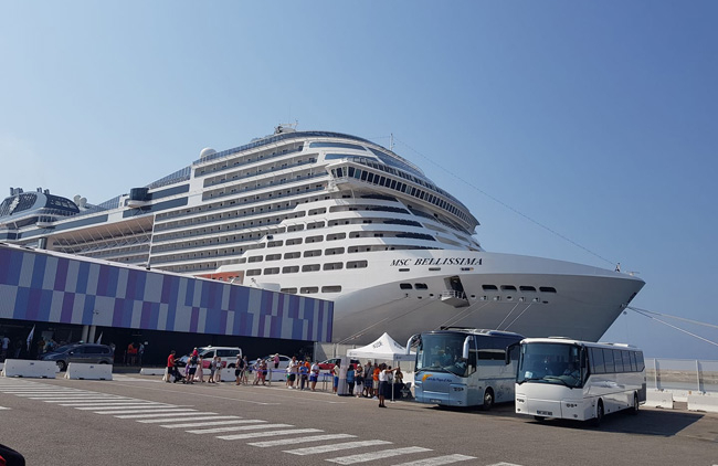 Quel type de bateau pour traverser la Méditerranée ?